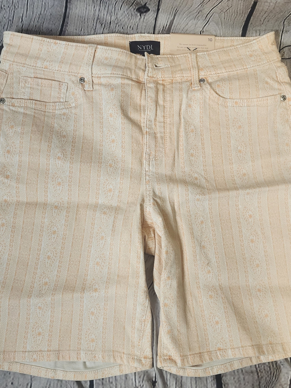NYDJ Women's Cream Patterned Relaxed Shorts